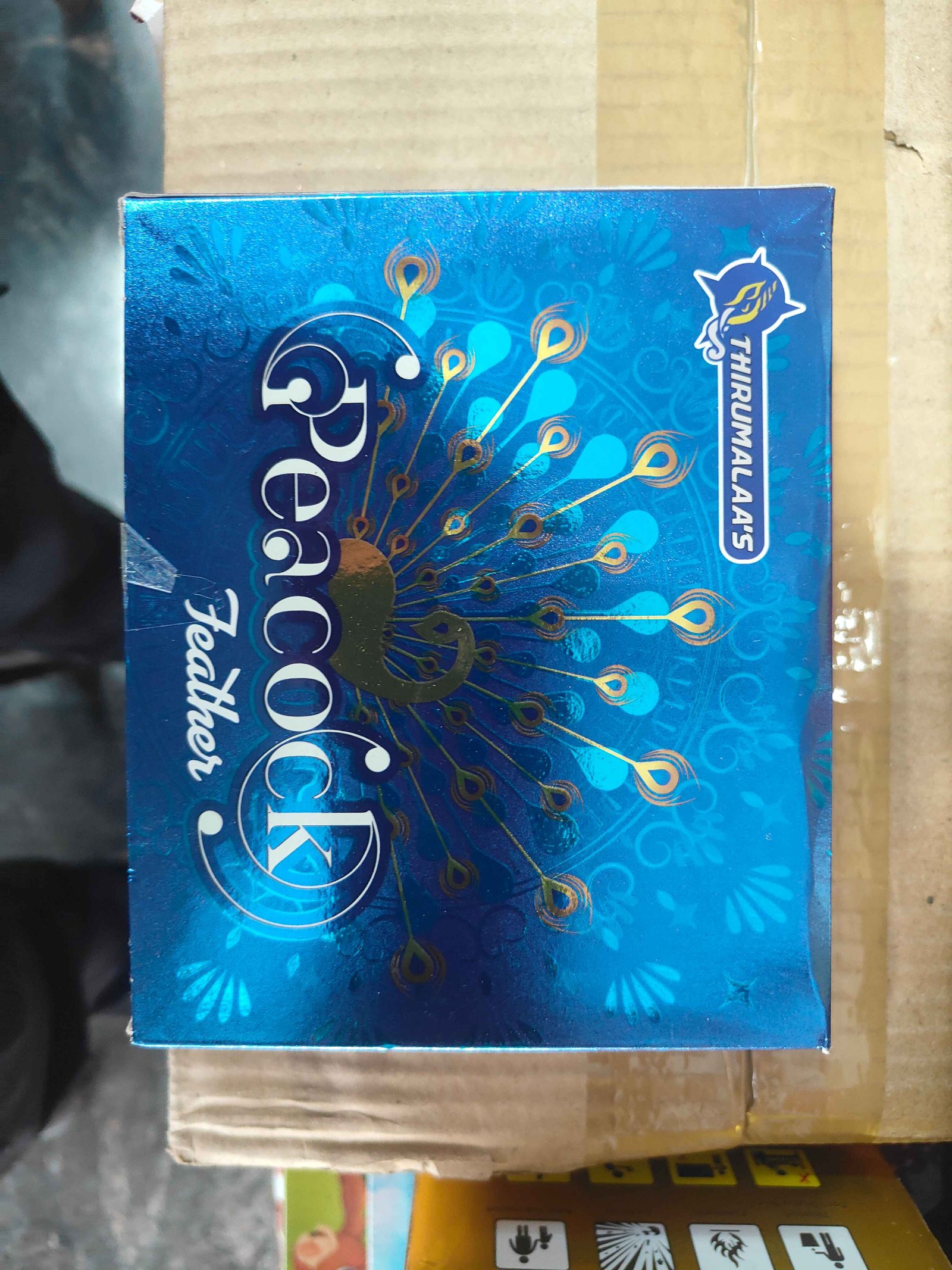 PEACOCK FEATHER MONSTER 2 PCS